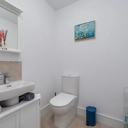 Citywest Contractor Housing - Sleeps 5 Dublin