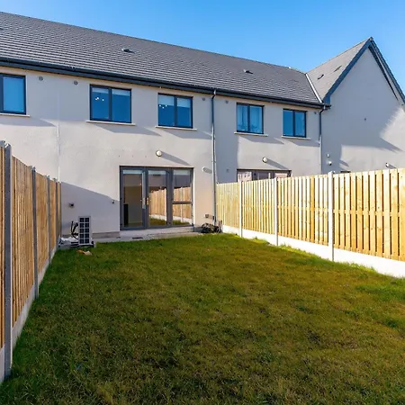 Citywest Contractor Housing - Sleeps 5 * Dublin